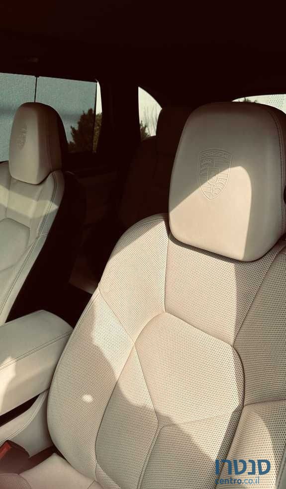 2017' Porsche Cayenne פורשה קאיין photo #2