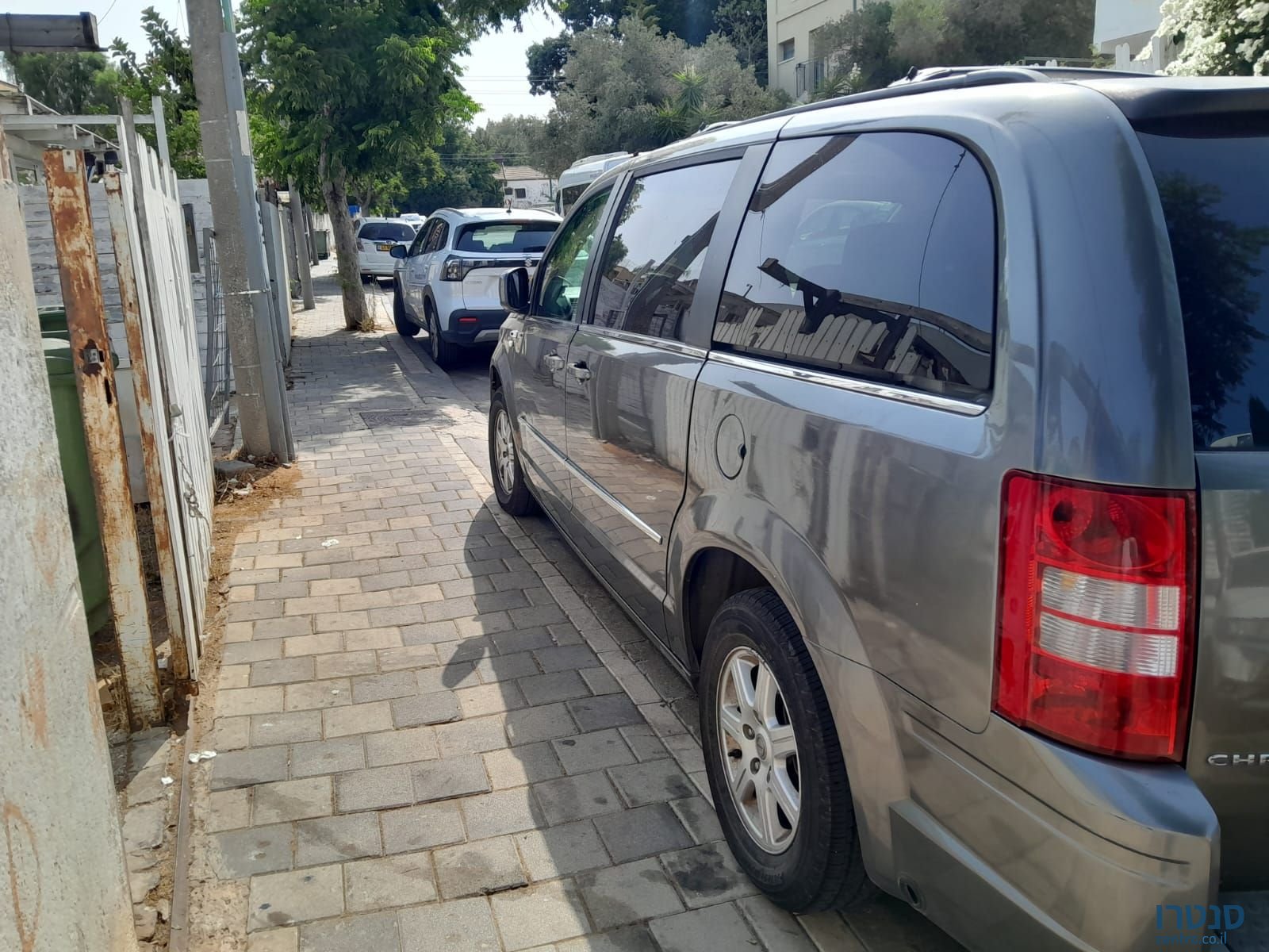 2011' Chrysler Grand Voyager קרייזלר גראנד וויאג`ר photo #5