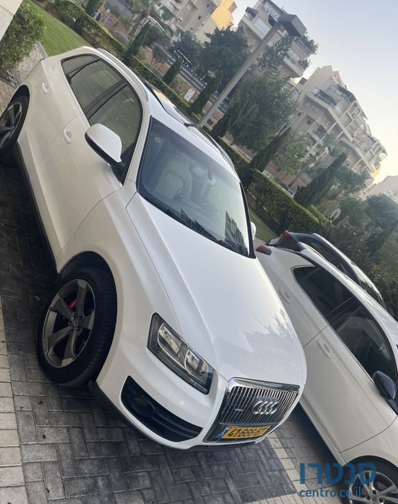 2010' Audi Q5 אאודי photo #4