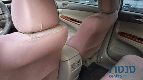 2004' Toyota Camry photo #4