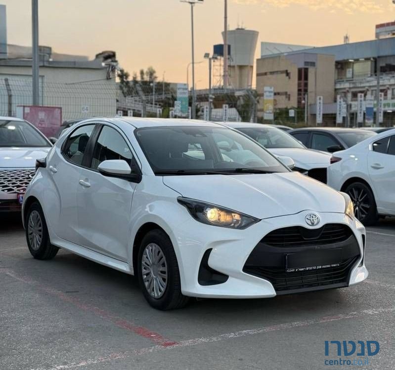 2021' Toyota Yaris טויוטה יאריס photo #3