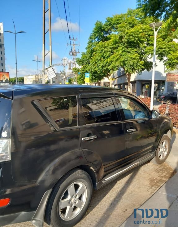 2010' Mitsubishi Outlander מיצובישי אאוטלנדר photo #1