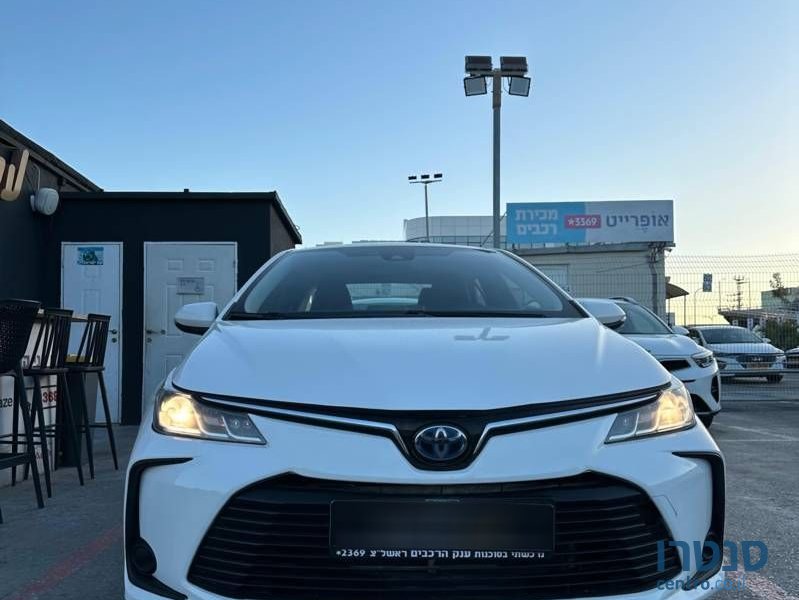 2019' Toyota Corolla טויוטה קורולה photo #3