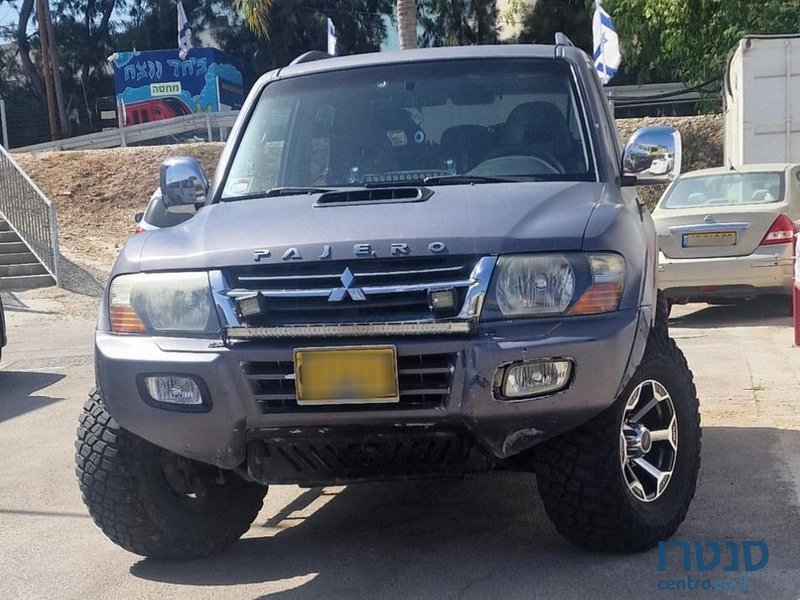 2003' Mitsubishi Pajero מיצובישי פג'רו photo #1