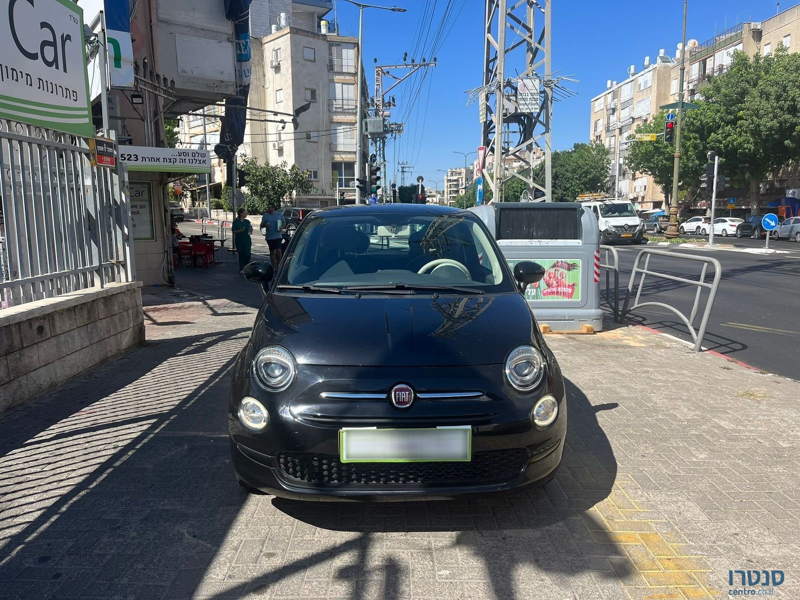 2017' Fiat 500 photo #2