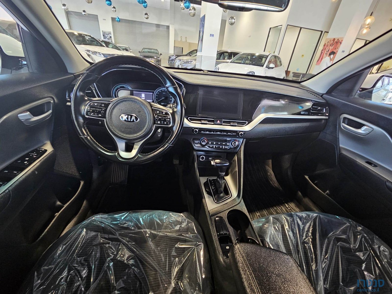 2019' Kia Niro photo #5