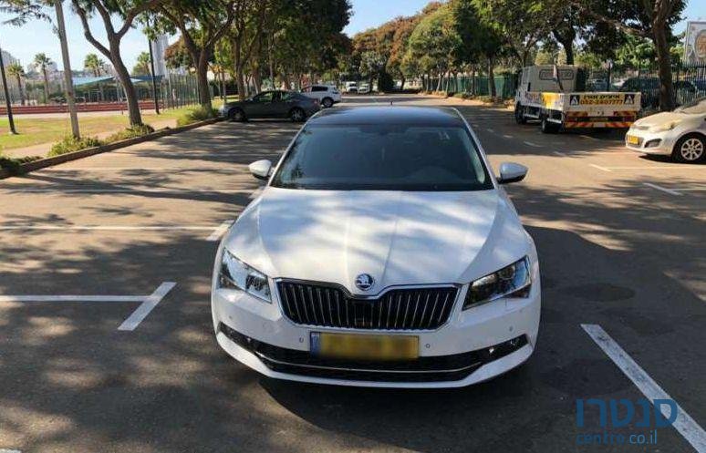 2016' Skoda Superb סקודה סופרב photo #3