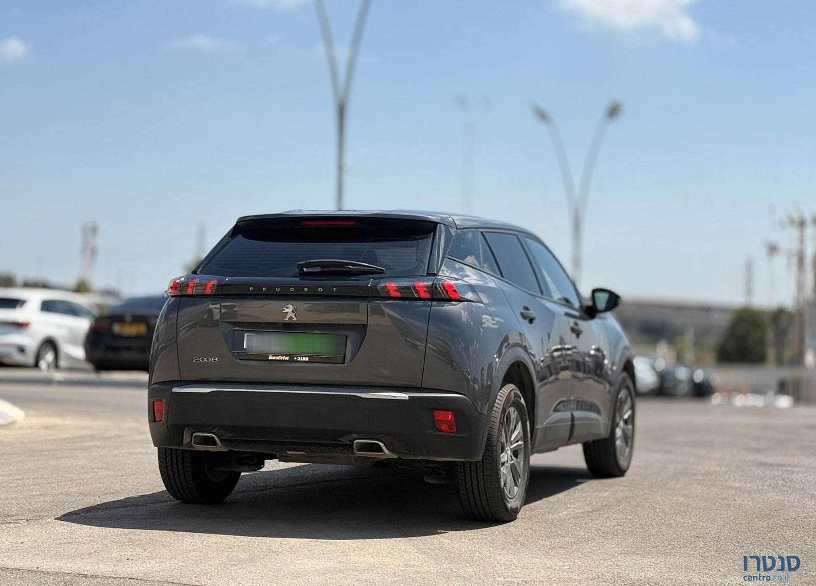 2023' Peugeot 2008 פיג'ו photo #3