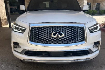 2020' Infiniti QX80