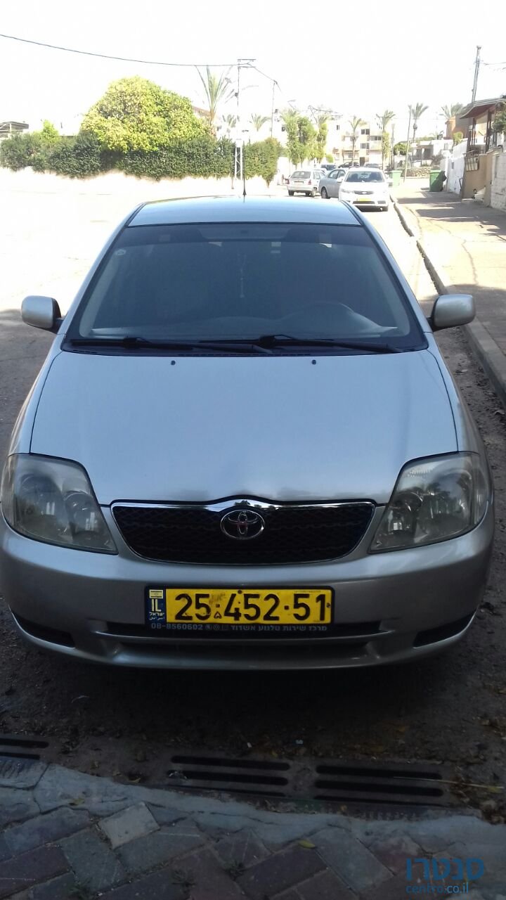2003' Toyota Corolla photo #2