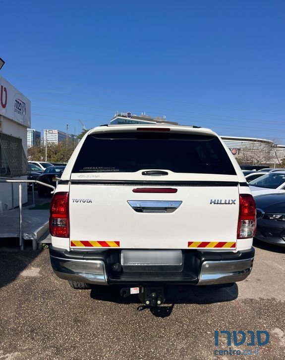 2020' Toyota Hilux טויוטה היילקס photo #4