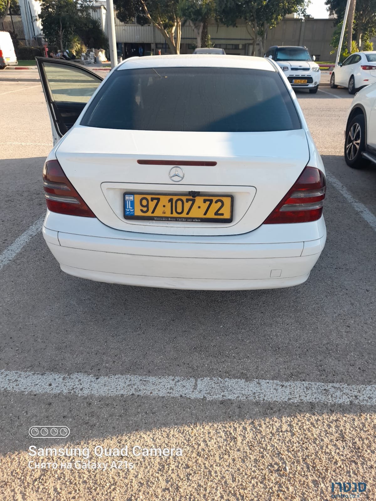 2005' Mercedes-Benz C-Class с220 photo #6