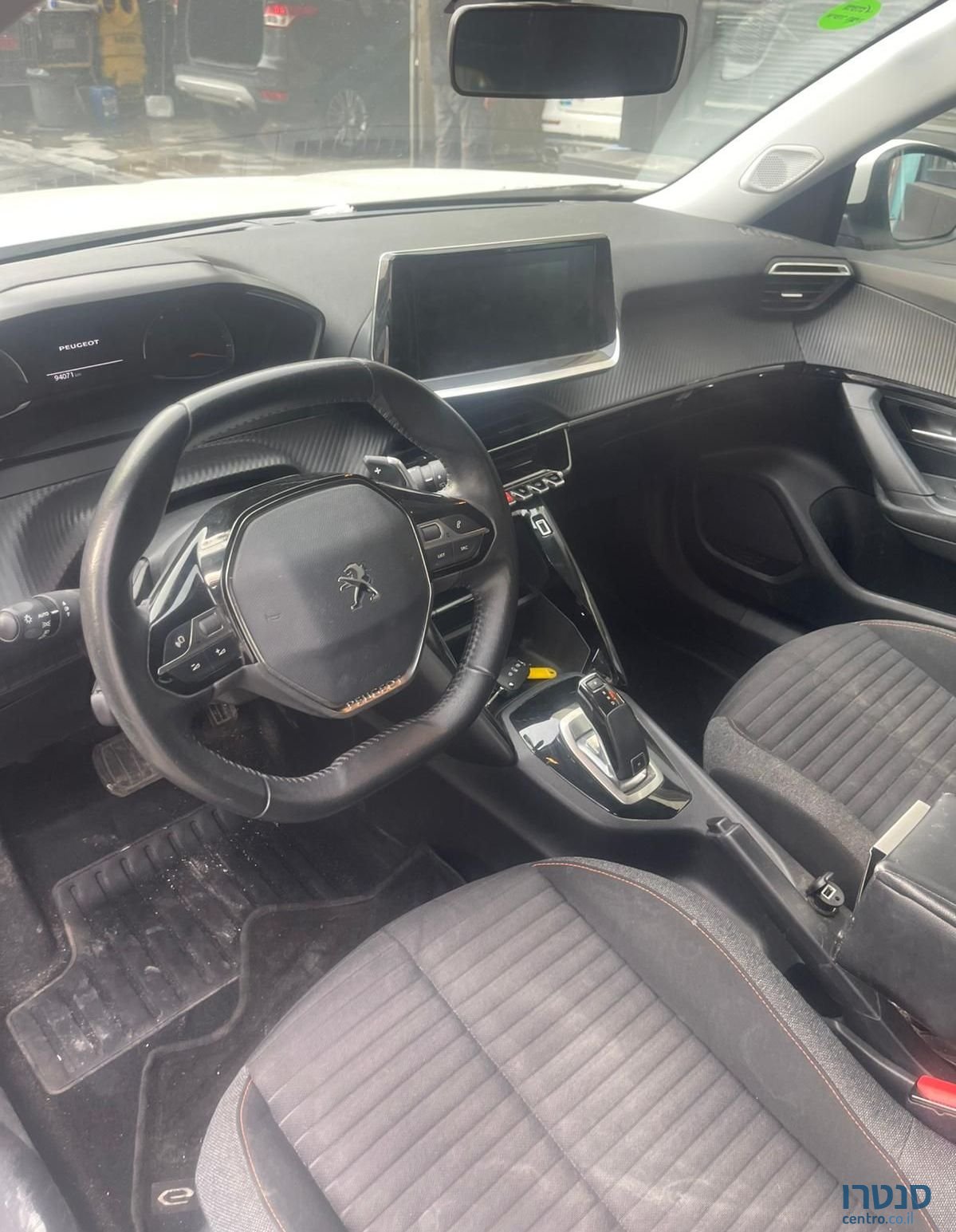 2020' Peugeot 2008 פיג'ו photo #2