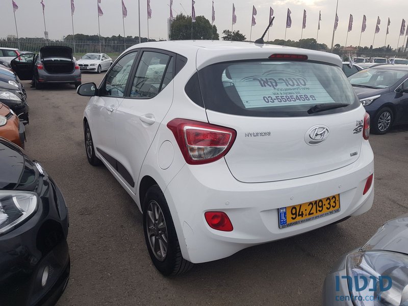 2015' Hyundai i10 Supreme photo #3