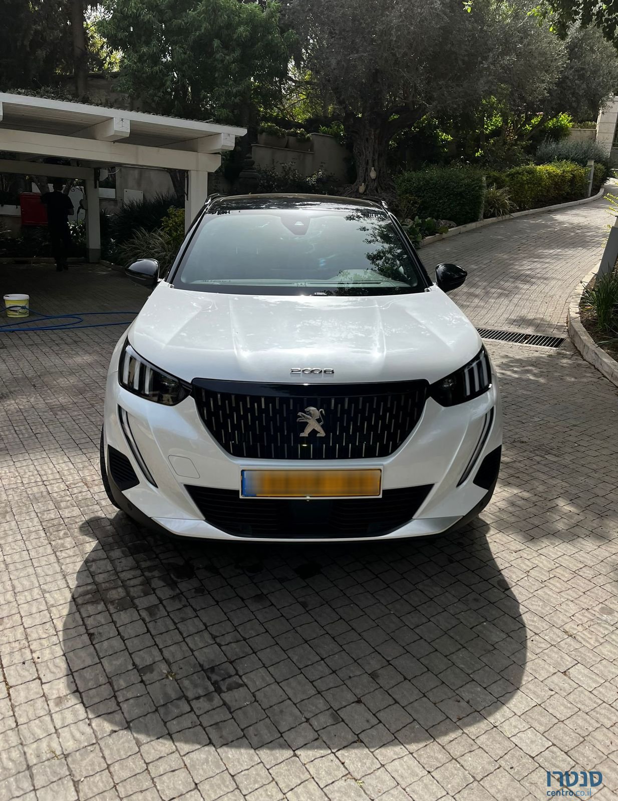 2023' Peugeot 2008 פיג'ו photo #1