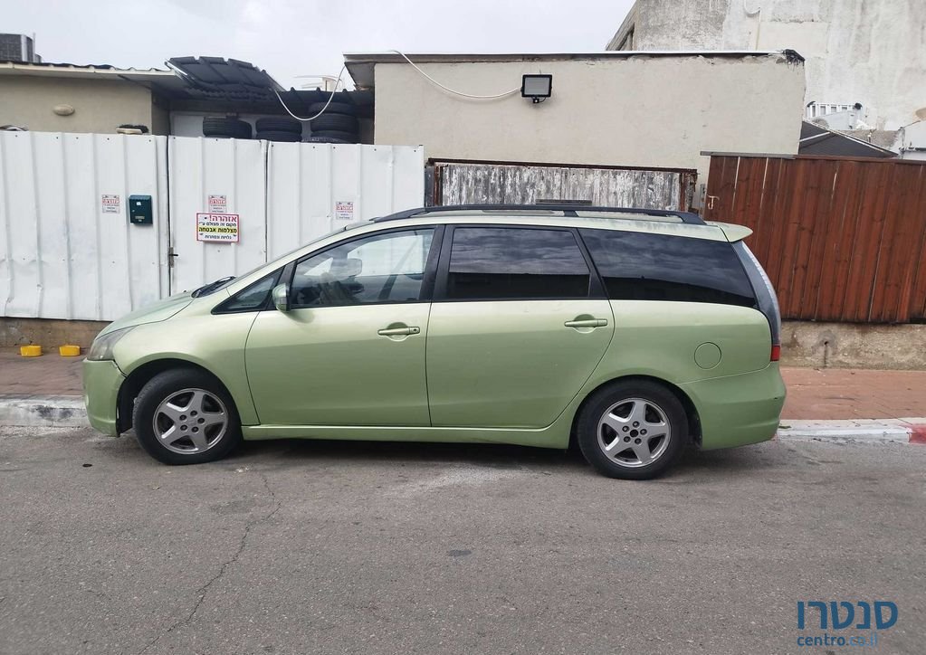 2005' Mitsubishi Grandis מיצובישי גרנדיס photo #1