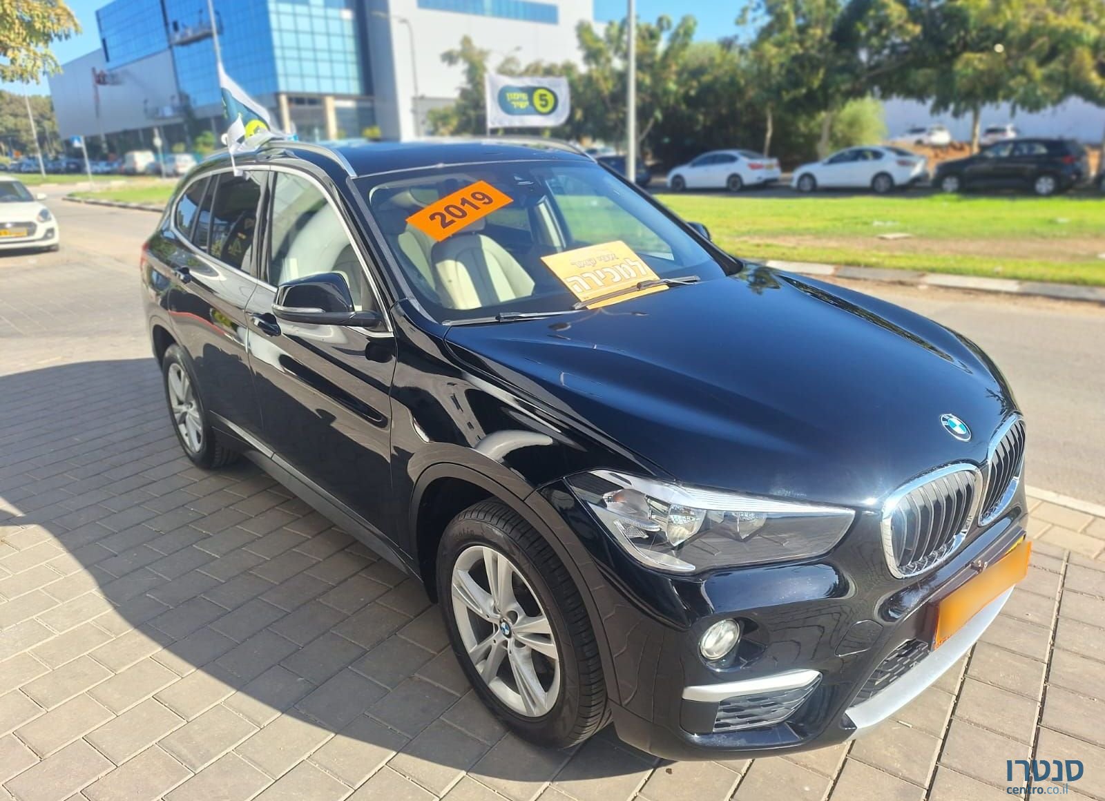 2019' BMW X1 ב מ וו photo #1