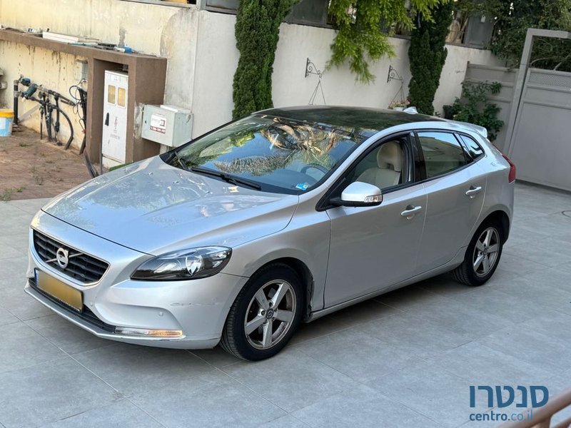 2014' Volvo V40 וולוו photo #3