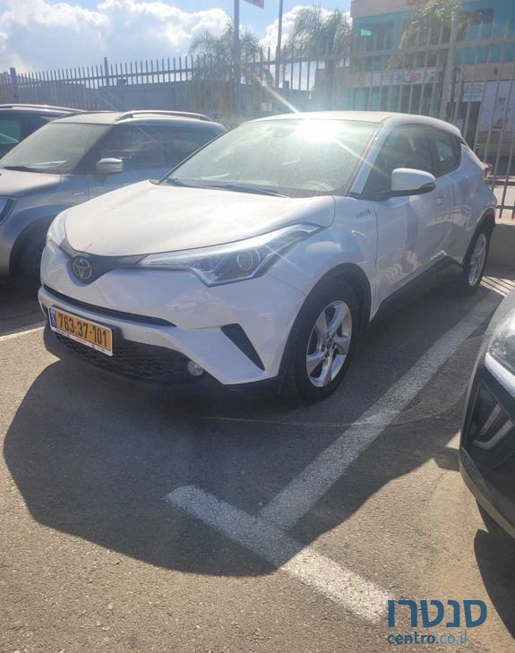 2019' Toyota C-HR טויוטה photo #1