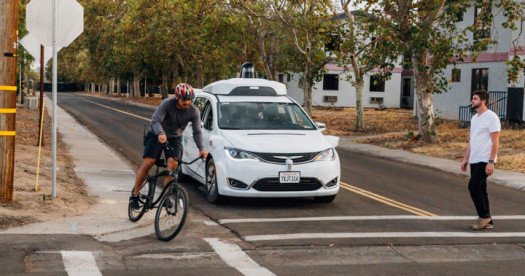 Калифорния разрешила тестирование самоуправляемых автомобилей без водителя в салоне