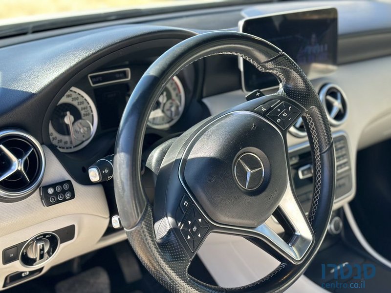 2015' Mercedes-Benz A-Class מרצדס photo #2