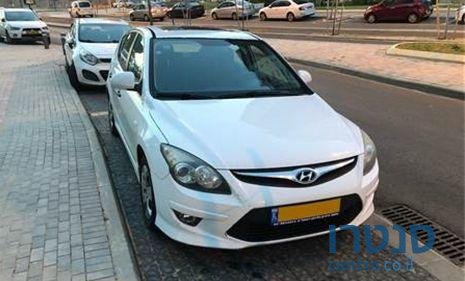 2011' Hyundai I30 i30 יונדאי photo #1
