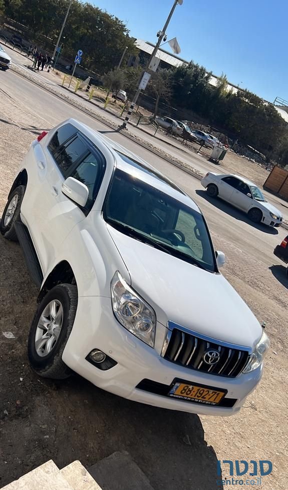 2010' Toyota Land Cruiser טויוטה לנד קרוזר photo #3