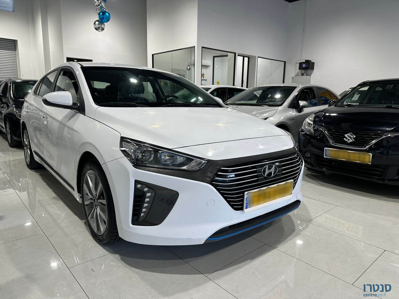2019' Hyundai Ioniq photo #2