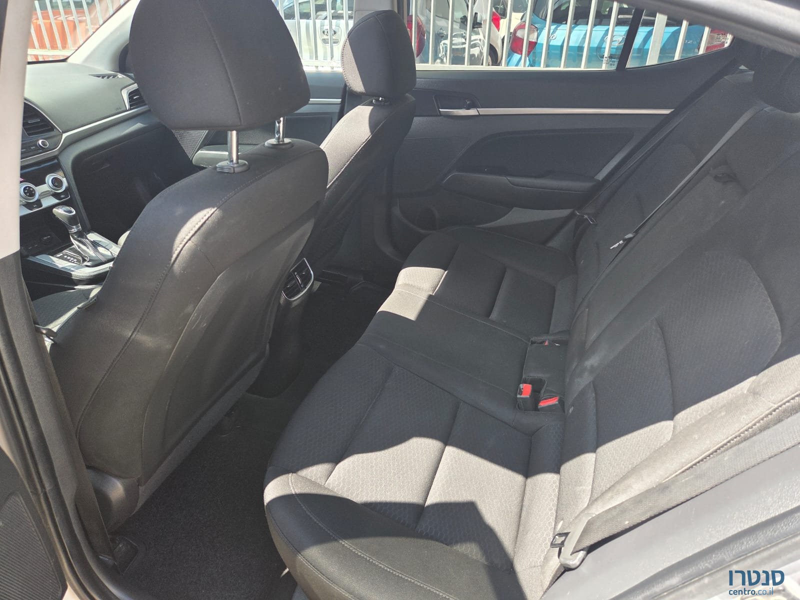 2020' Hyundai Elantra photo #4