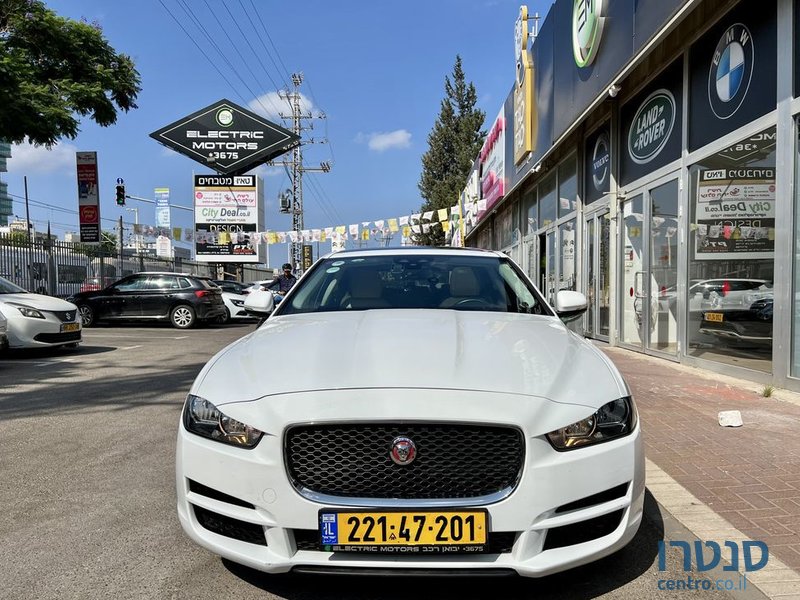 2018' Jaguar Xe יגואר photo #1