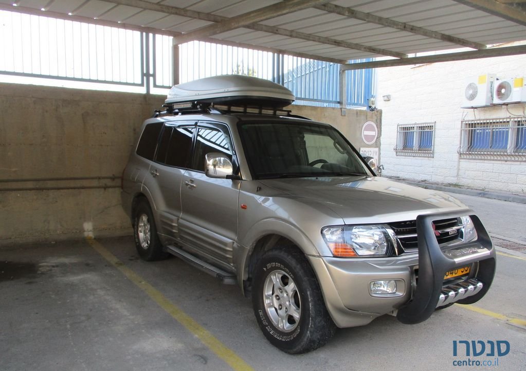 2001' Mitsubishi Pajero מיצובישי פג'רו photo #4