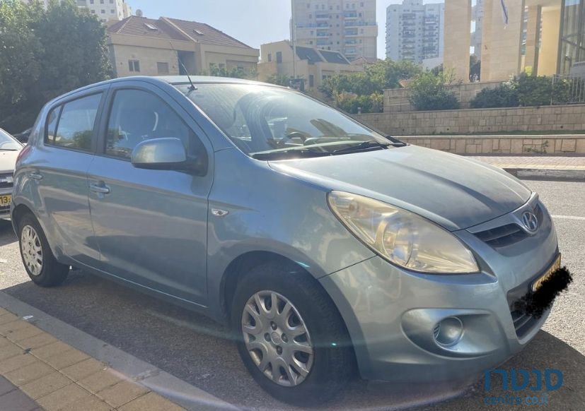 2012' Hyundai i20 יונדאי photo #5
