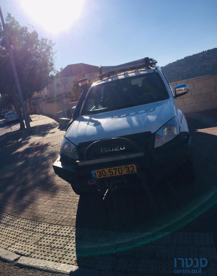 2014' Isuzu 4X4 D-Max איסוזו photo #2