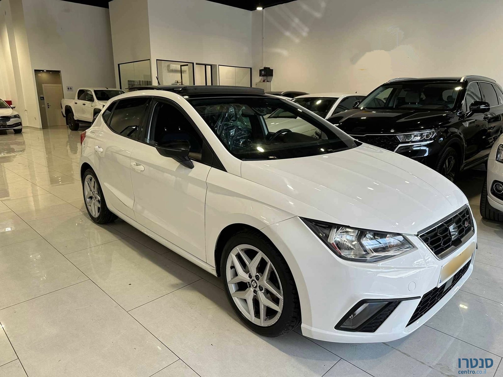 2021' SEAT Ibiza photo #2
