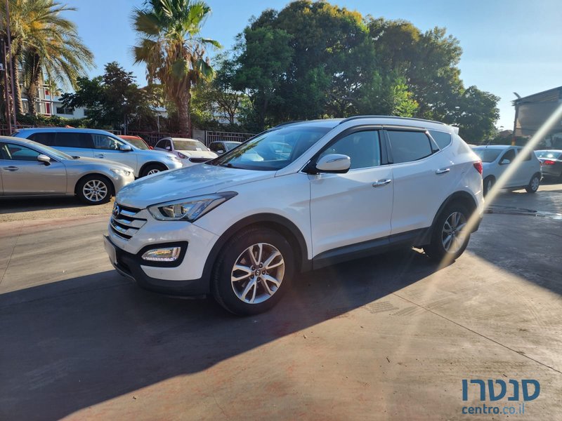 2014' Hyundai Santa Fe photo #7