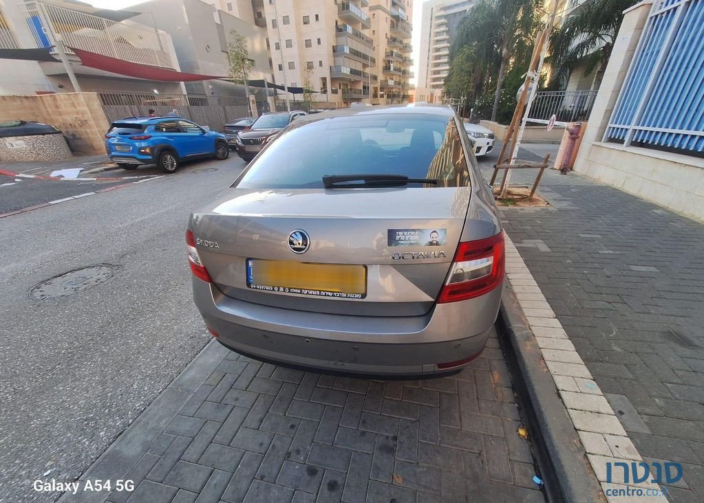 2019' Skoda Octavia סקודה אוקטביה photo #2