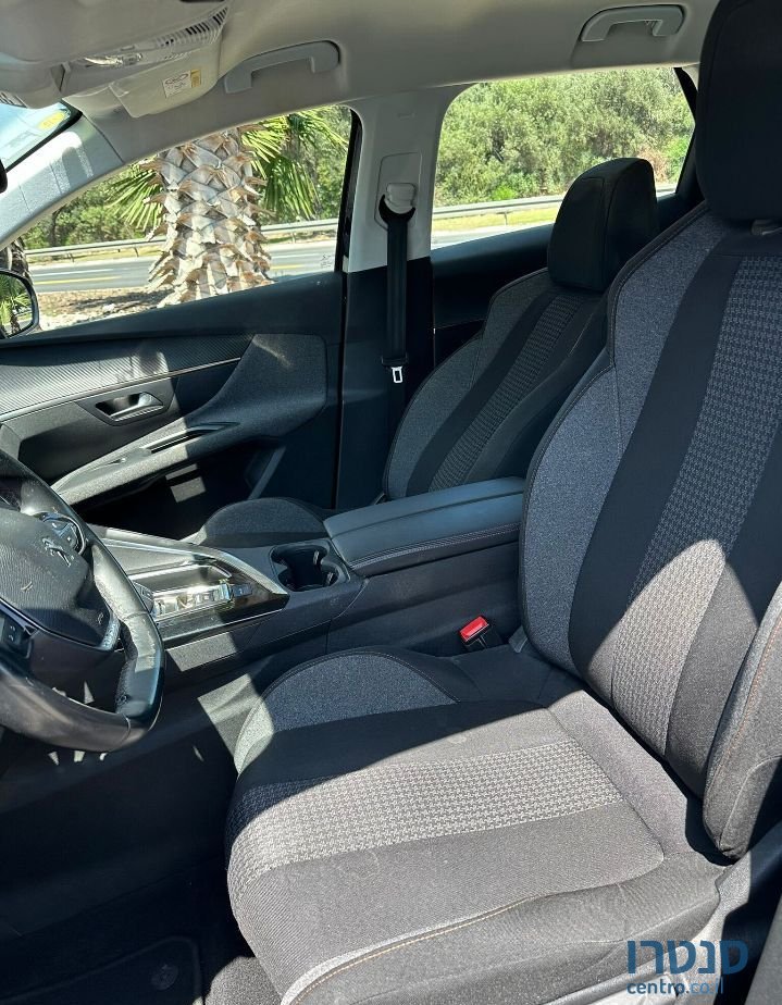 2019' Peugeot 3008 פיג'ו photo #5