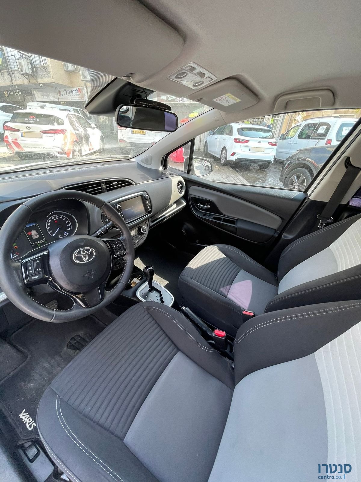 2017' Toyota Yaris טויוטה יאריס photo #5