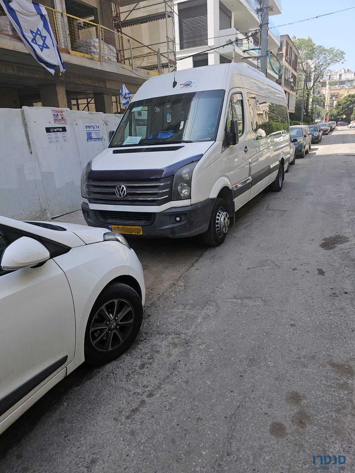 2013' Volkswagen Caddy Combi פולקסווגן photo #1