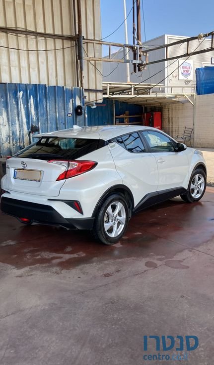 2017' Toyota C-HR טויוטה photo #6