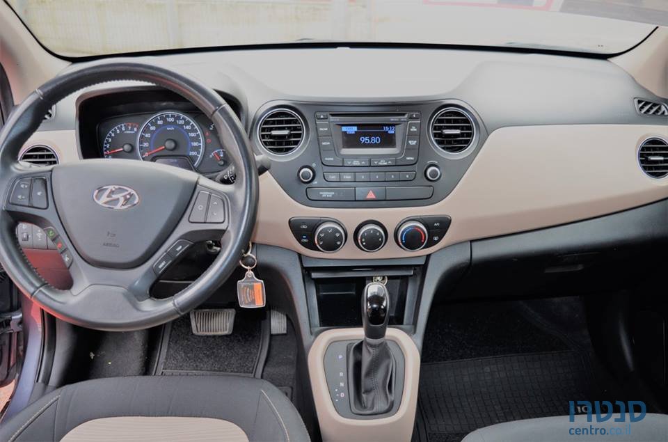 2015' Hyundai i10 photo #3