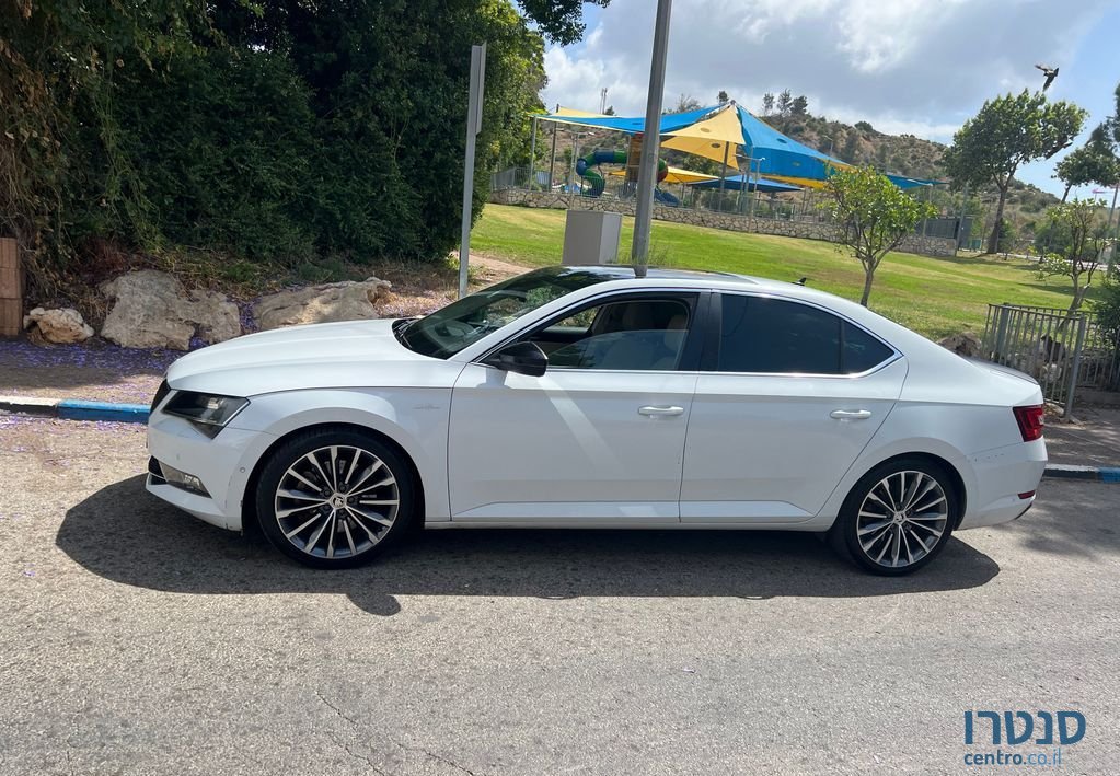 2018' Skoda Superb סקודה סופרב photo #5