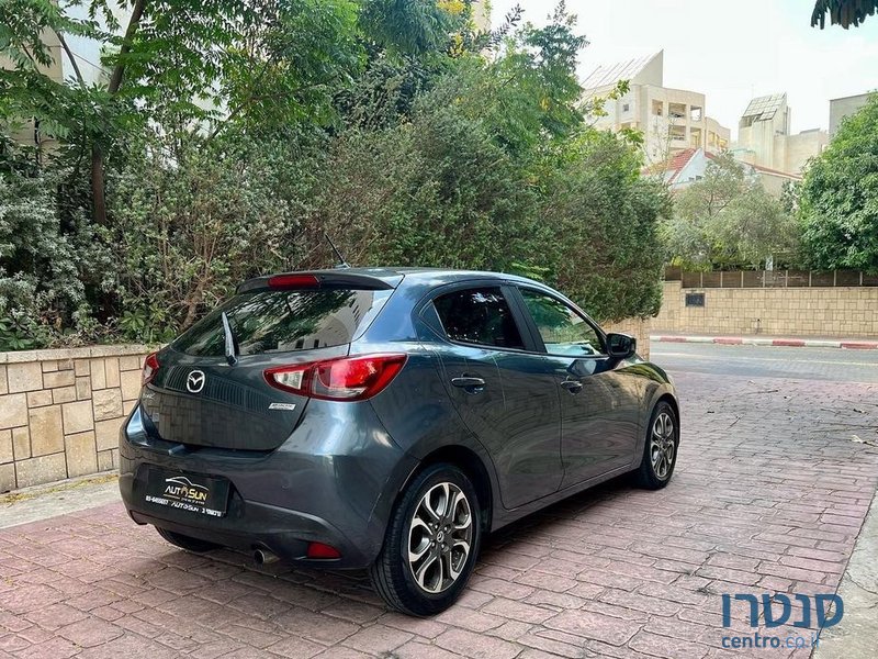 2017' Mazda 2 מאזדה photo #4