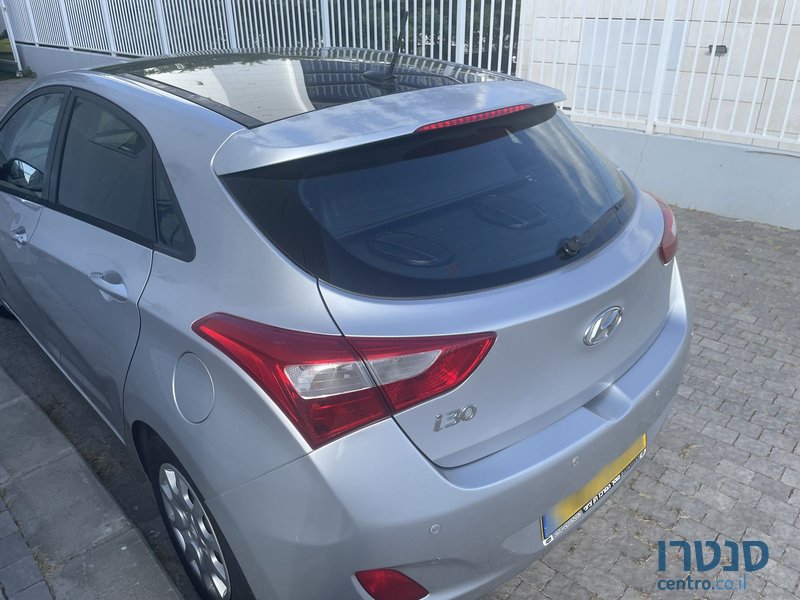 2013' Hyundai i30 יונדאי photo #2