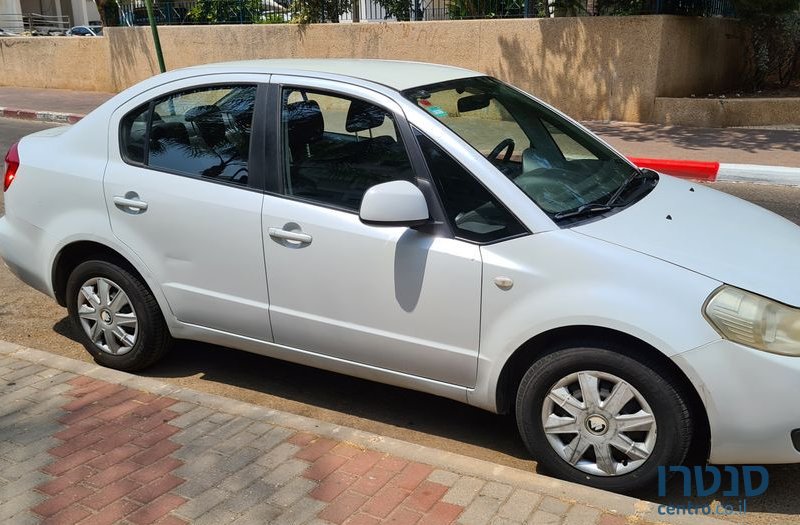 2010' Suzuki SX4 סוזוקי photo #2