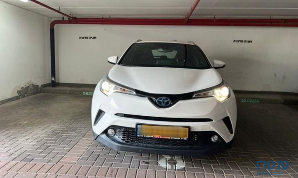 2018' Toyota C-HR טויוטה photo #5
