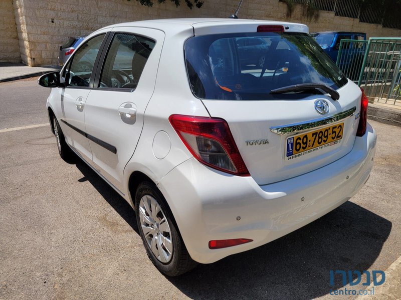 2014' Toyota Yaris טויוטה יאריס photo #3