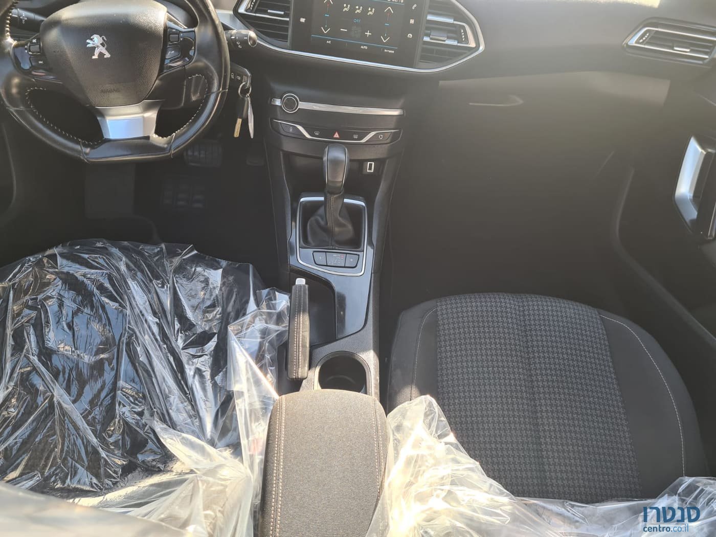 2017' Peugeot 308 photo #4