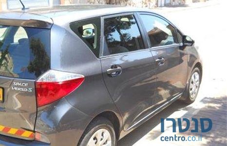 2011' Toyota Space Verso טויוטה ספייס ורסו photo #2