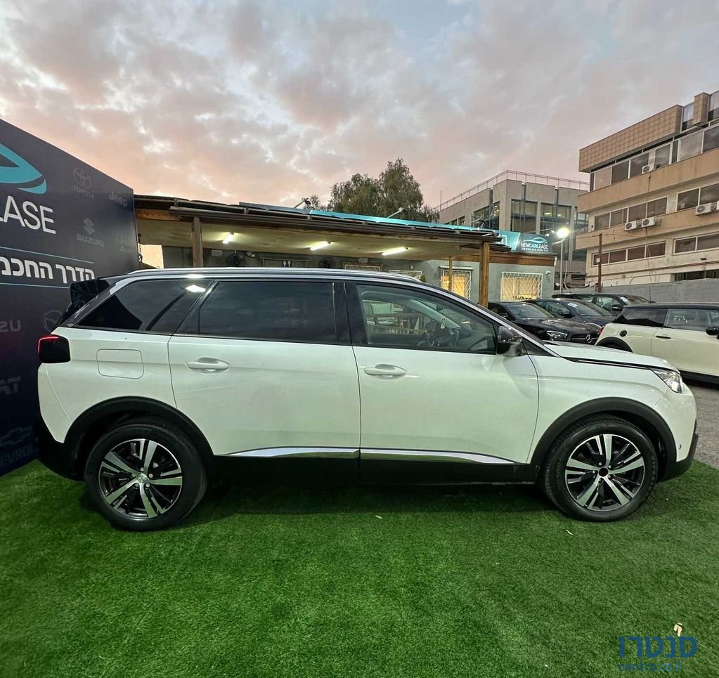 2020' Peugeot 5008 פיג'ו photo #2